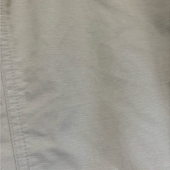 The North Face Women's Ripstop Water Resistant Beige Capri Hiking Trail Pants 6 - Picture 3 of 9
